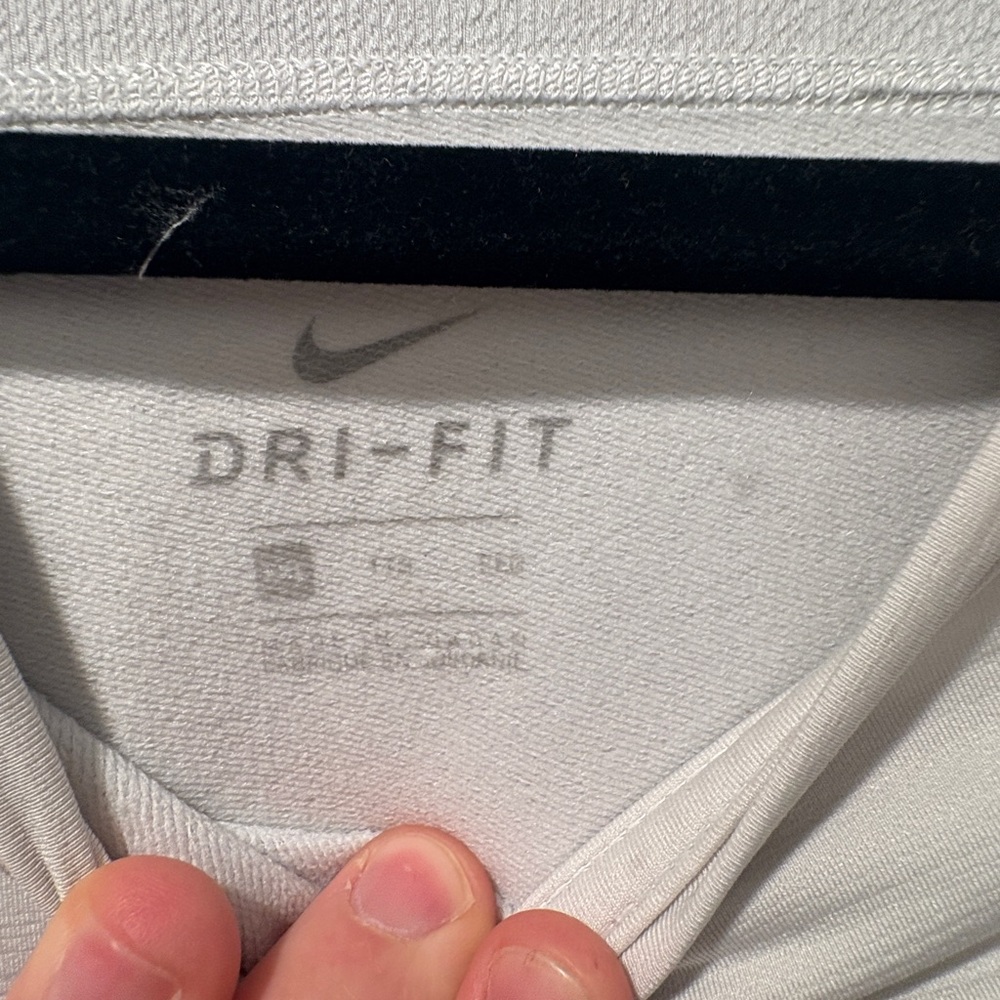Nike Dri-FIT insulated long sleeve size mens. XXL - Picture 2 of 4